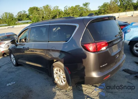 2021 Chrysler Voyager Lxi z USA, uszkodzony, nr VIN 2C4RC1DG3MR516909